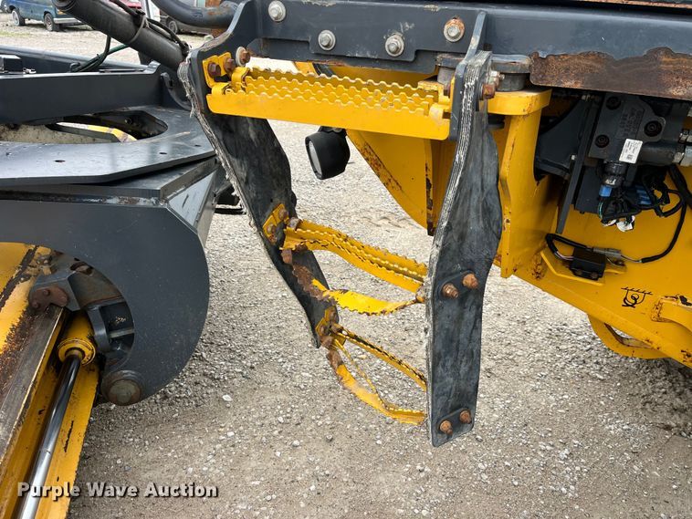 image for item LD9388 2014 John Deere 770G motor grader