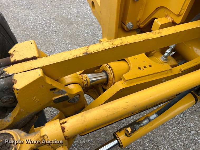 image for item LD9388 2014 John Deere 770G motor grader