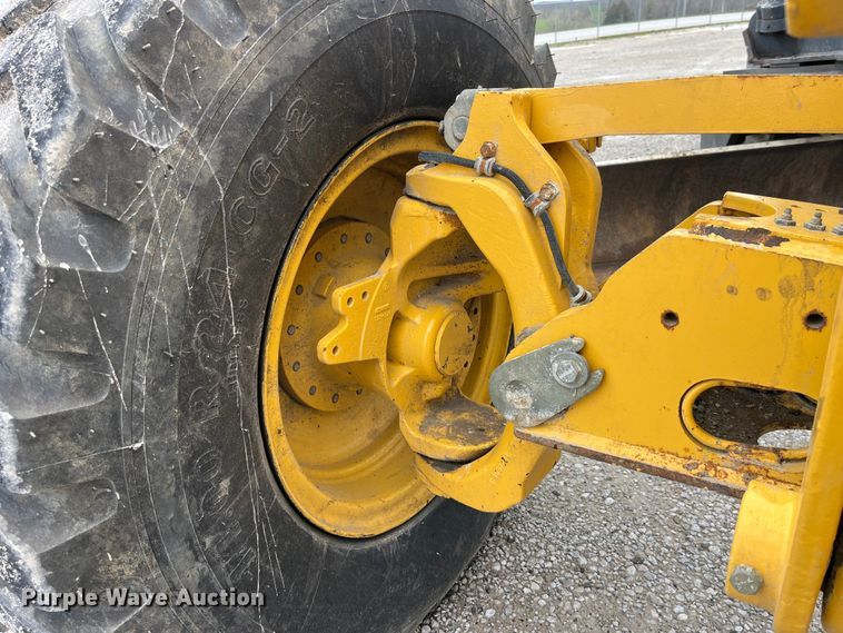 image for item LD9388 2014 John Deere 770G motor grader