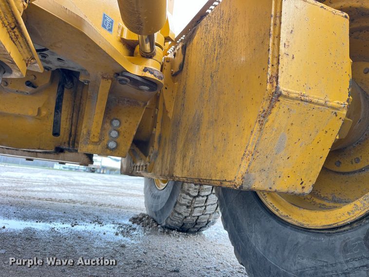 image for item LD9388 2014 John Deere 770G motor grader