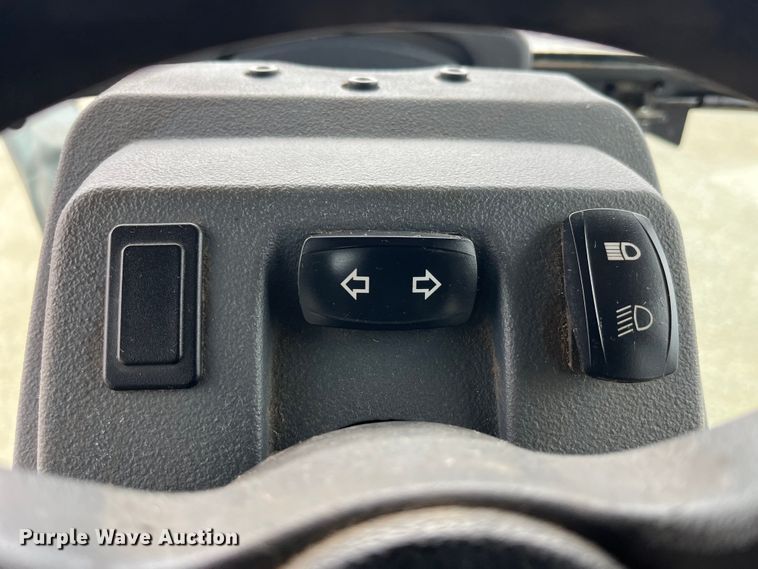 image for item LD9388 2014 John Deere 770G motor grader