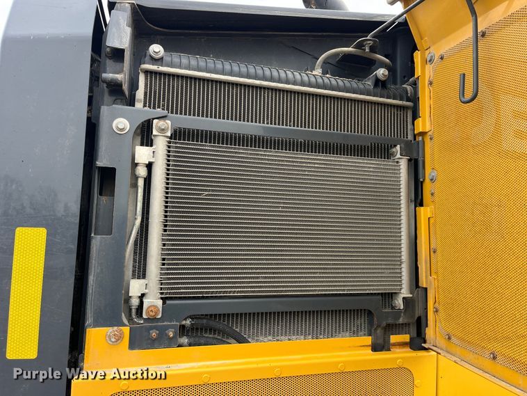 image for item LD9388 2014 John Deere 770G motor grader