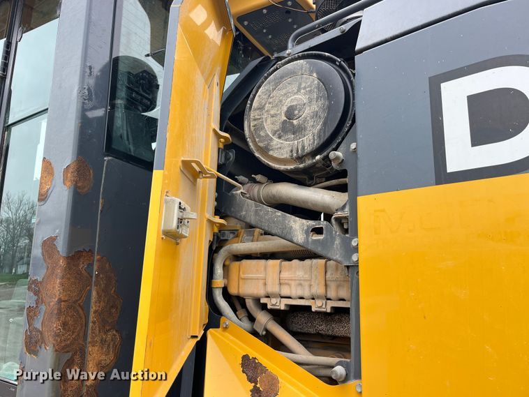 image for item LD9388 2014 John Deere 770G motor grader