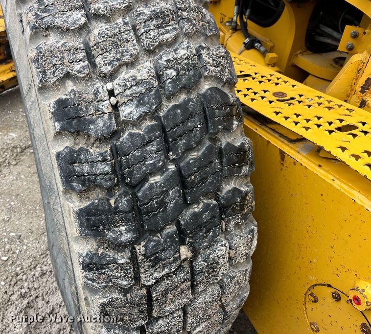 image for item LD9388 2014 John Deere 770G motor grader