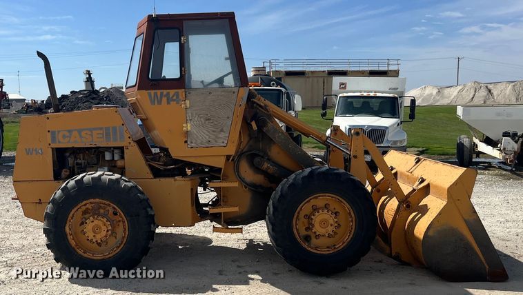 image for item LD9411 1975 Case W14 wheel loader