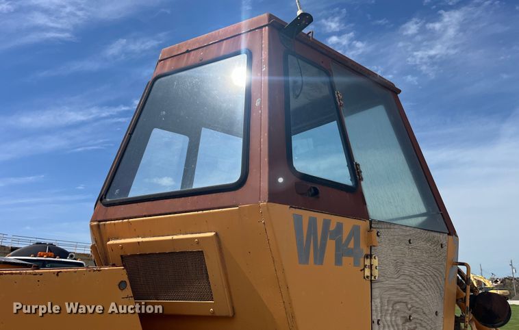 image for item LD9411 1975 Case W14 wheel loader