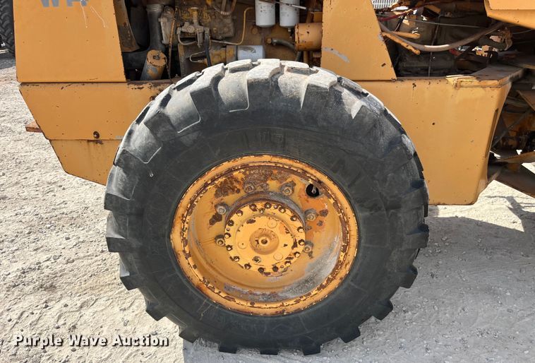 image for item LD9411 1975 Case W14 wheel loader