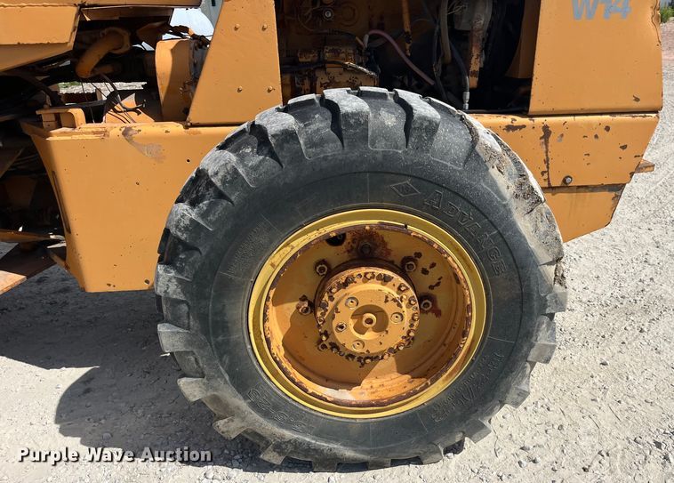 image for item LD9411 1975 Case W14 wheel loader
