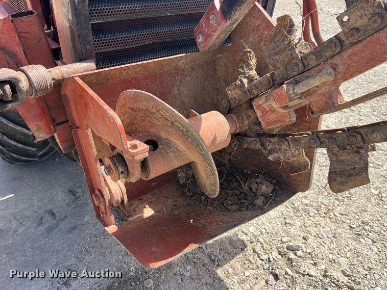 image for item LD9414 Ditch Witch 350SX W cable plow