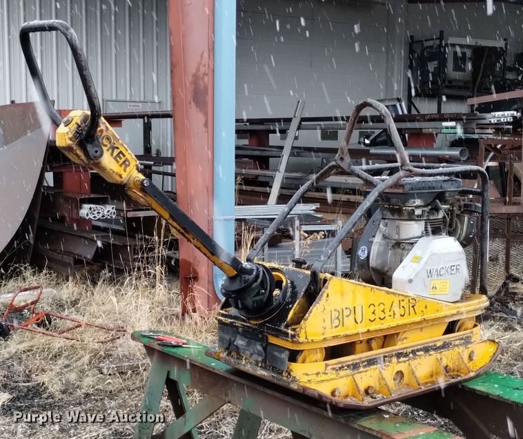 image for item LN9958 1989 Wacker plate compactor