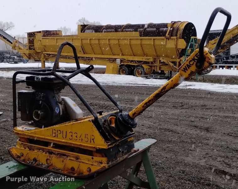 image for item LN9958 1989 Wacker plate compactor