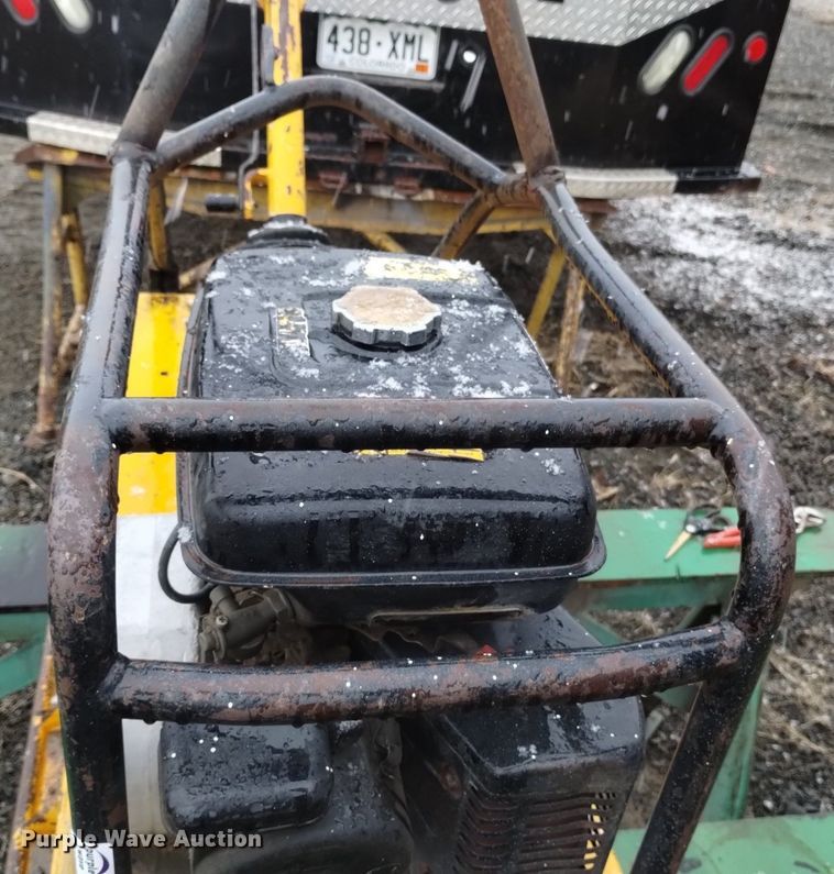 image for item LN9958 1989 Wacker plate compactor