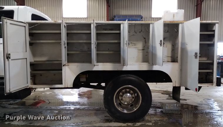 image for item LN9965 2008 International 4200 utility / service truck