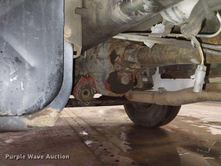 image for item LN9965 2008 International 4200 utility / service truck