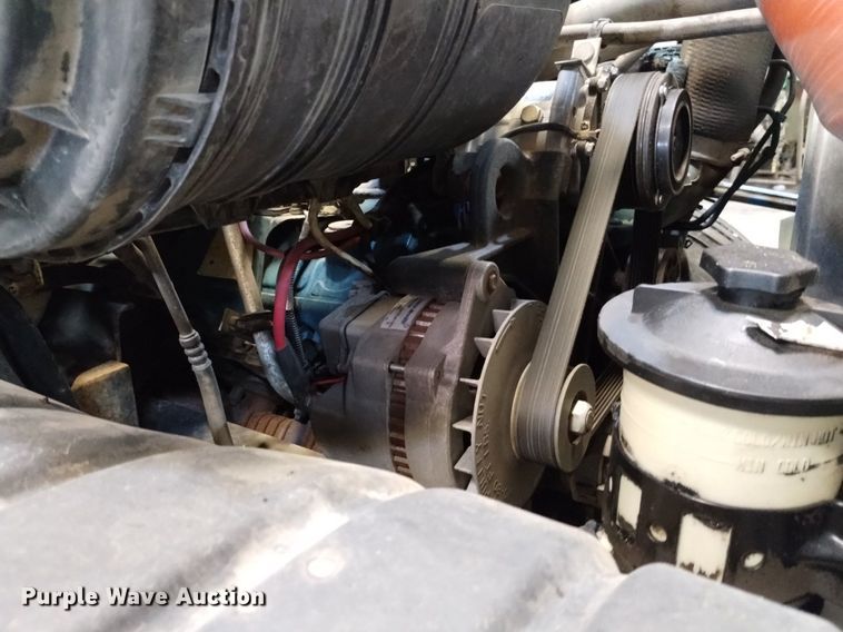 image for item LN9965 2008 International 4200 utility / service truck