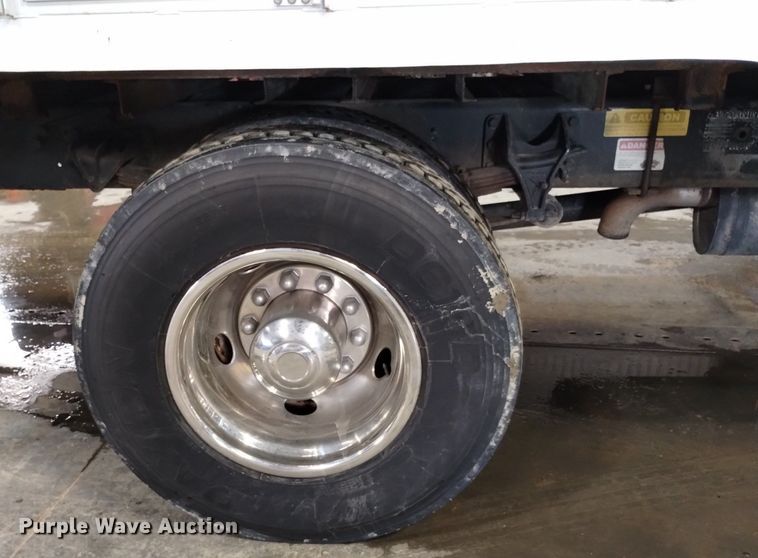 image for item LN9965 2008 International 4200 utility / service truck