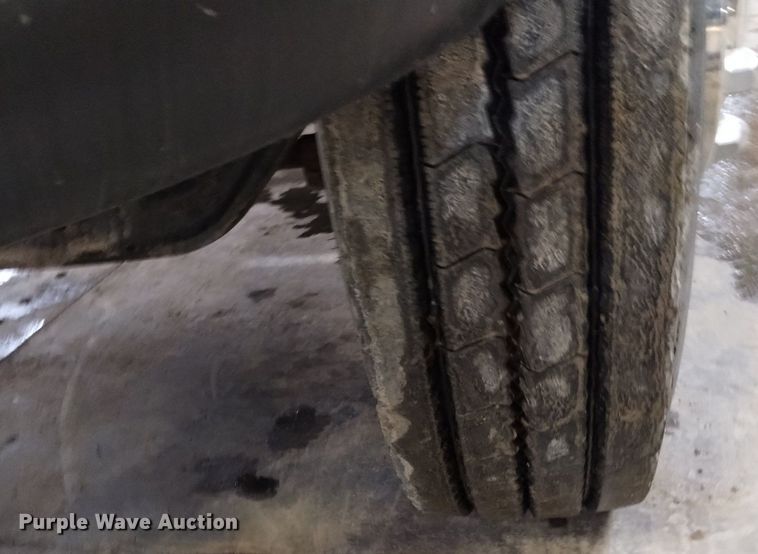 image for item LN9965 2008 International 4200 utility / service truck