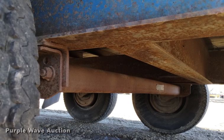 image for item LN9979 2001 Dressen equipment trailer