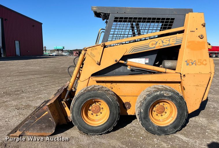 image for item MO9219 1999 Case 1845C skid steer loader