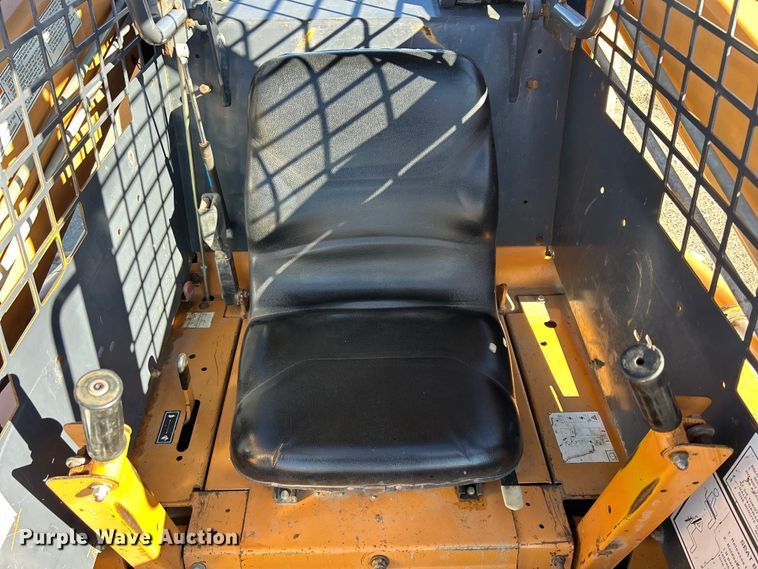 image for item MO9219 1999 Case 1845C skid steer loader