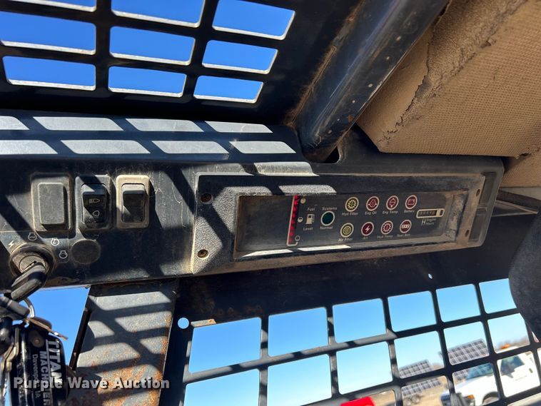 image for item MO9219 1999 Case 1845C skid steer loader