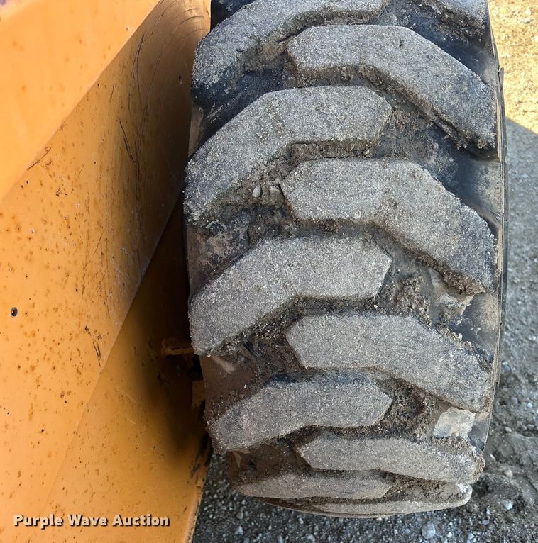 image for item MO9219 1999 Case 1845C skid steer loader