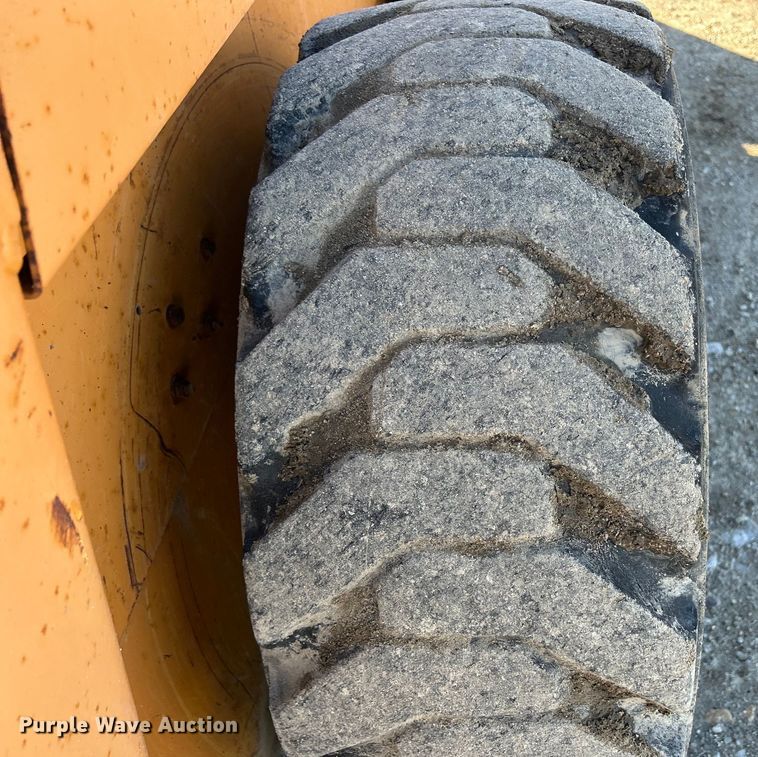 image for item MO9219 1999 Case 1845C skid steer loader