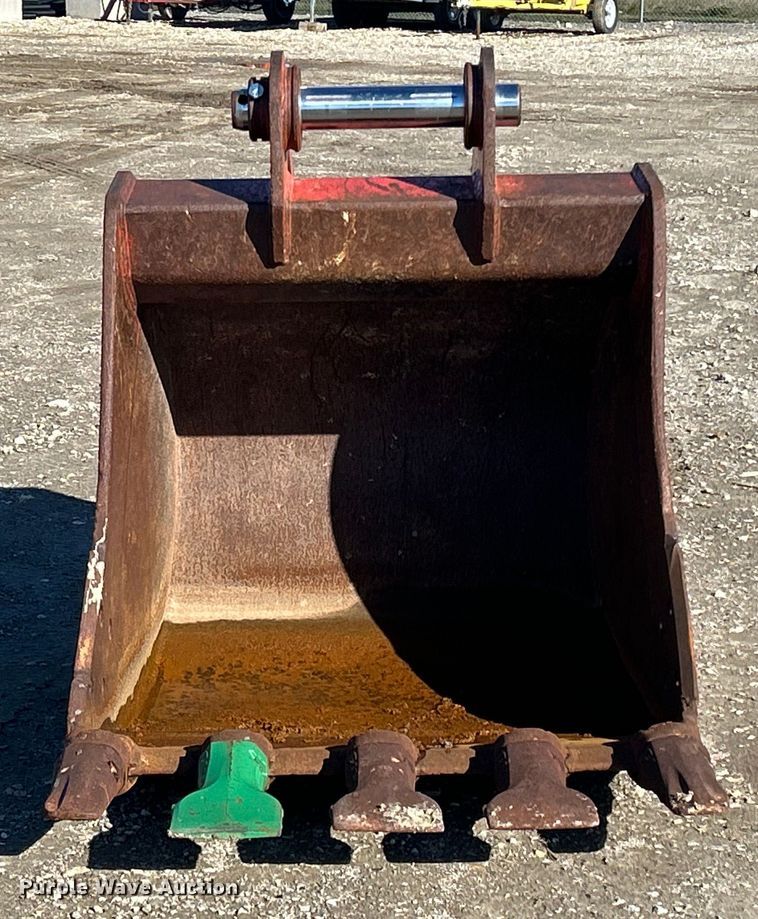 image for item MO9221 Esco excavator bucket
