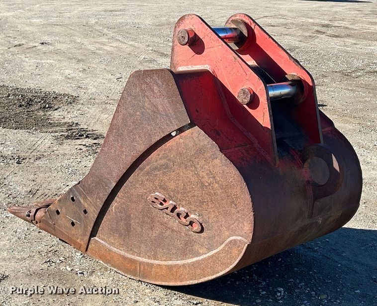image for item MO9221 Esco excavator bucket