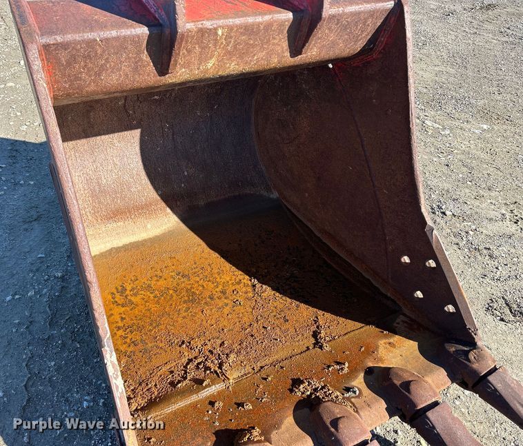 image for item MO9221 Esco excavator bucket