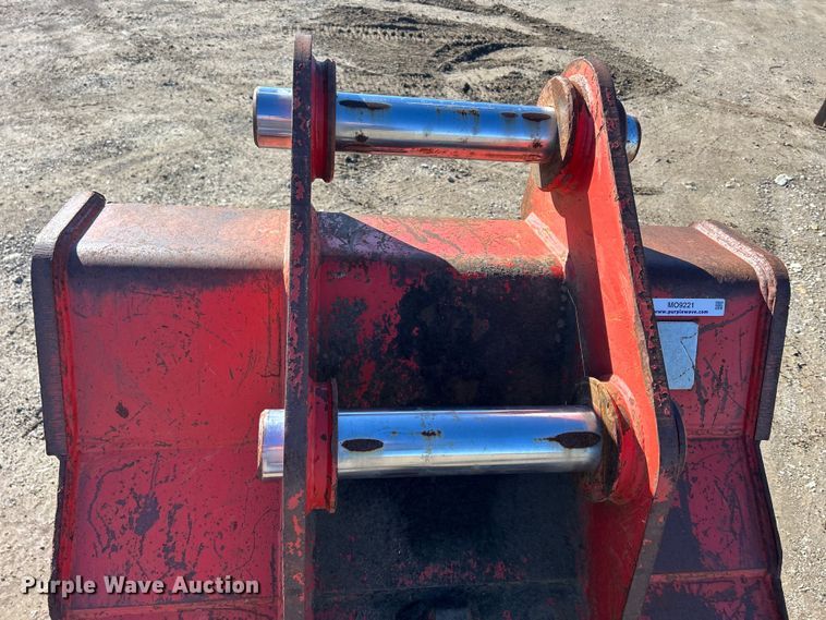 image for item MO9221 Esco excavator bucket