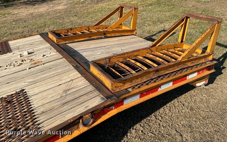 image for item ND9181 2002 Econoline Backhoe Pro equipment trailer
