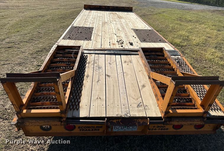 image for item ND9181 2002 Econoline Backhoe Pro equipment trailer