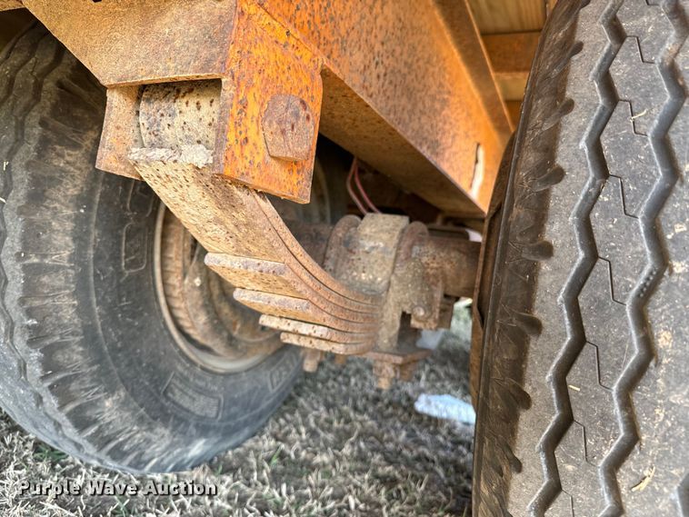 image for item ND9181 2002 Econoline Backhoe Pro equipment trailer