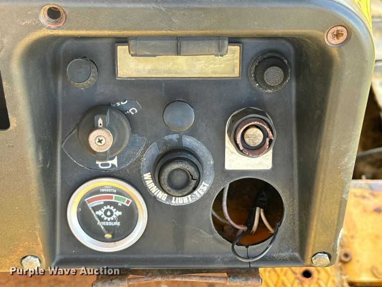 image for item ND9183 1980 Fiat-Allis 10C dozer