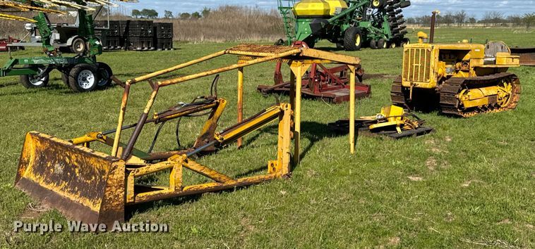 image for item ND9218 Caterpillar R2 dozer