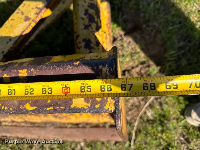 image for item ND9218 Caterpillar R2 dozer