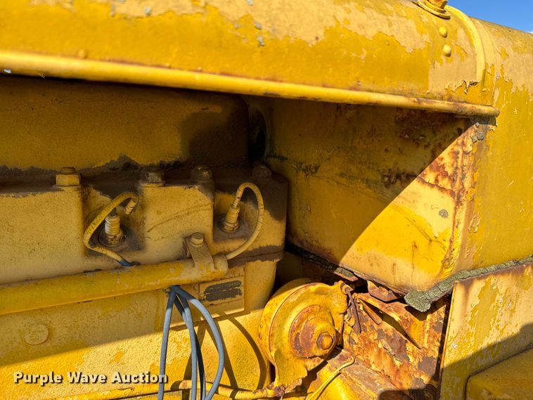 image for item ND9218 Caterpillar R2 dozer