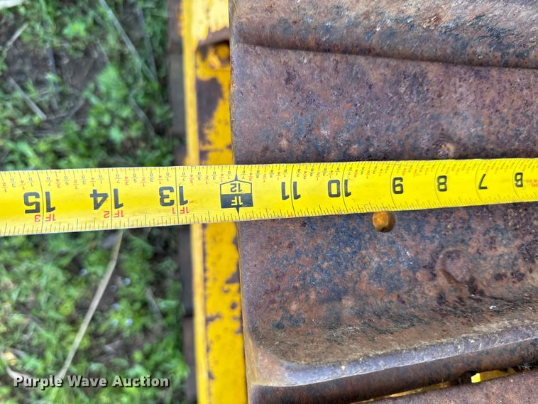 image for item ND9218 Caterpillar R2 dozer