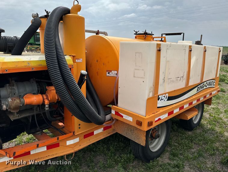 image for item NH9065 2007 Ring-O-Matic 750 vacuum excavator