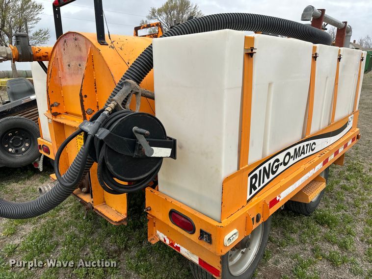 image for item NH9065 2007 Ring-O-Matic 750 vacuum excavator