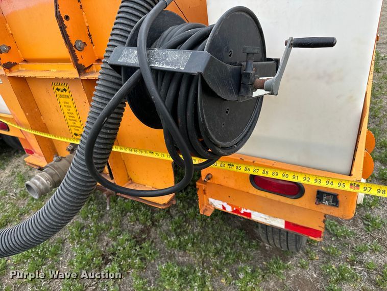 image for item NH9065 2007 Ring-O-Matic 750 vacuum excavator