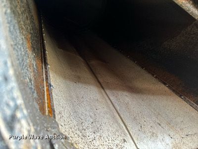 image for item NH9065 2007 Ring-O-Matic 750 vacuum excavator