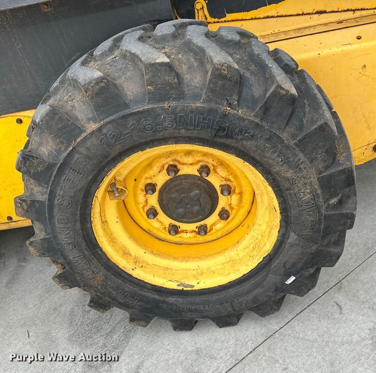 image for item NH9086 2006 New Holland LS180B skid steer loader