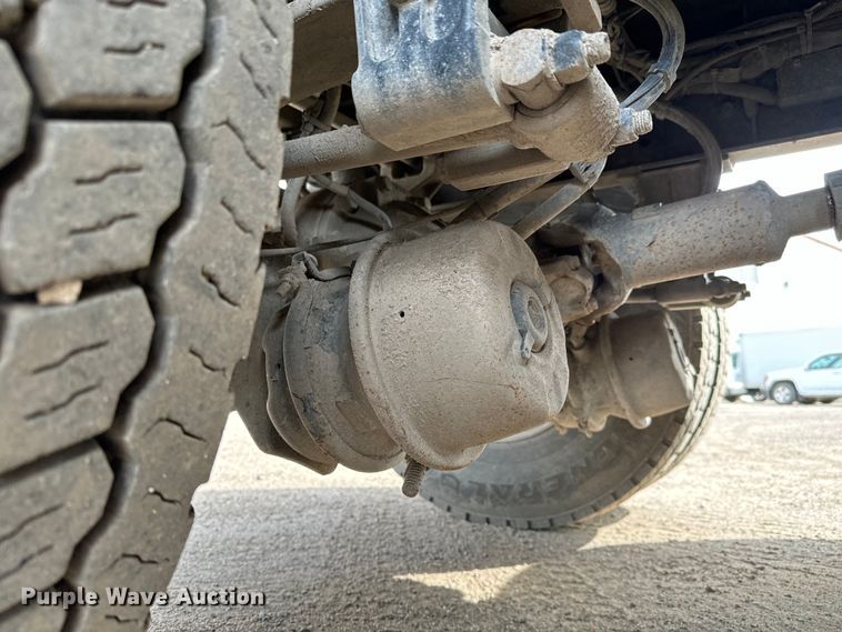 image for item NH9116 2018 Peterbilt 567 dump truck