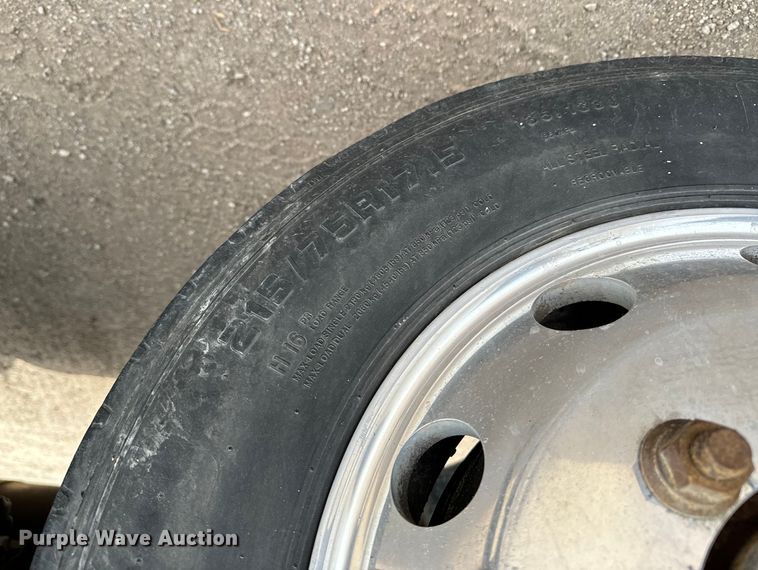 image for item NH9116 2018 Peterbilt 567 dump truck