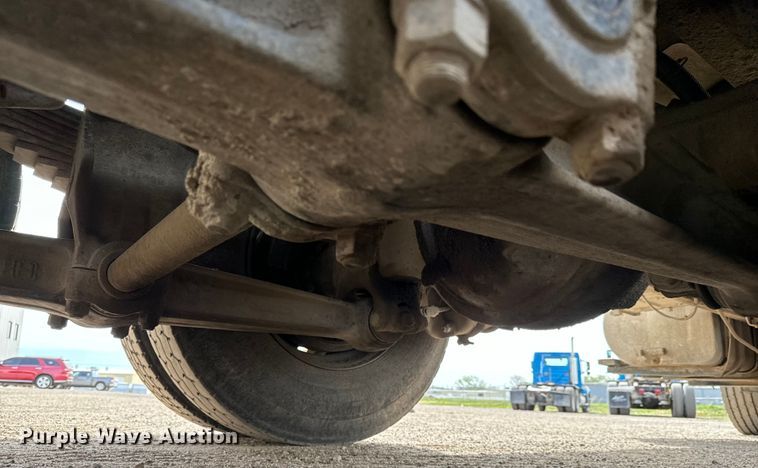 image for item NH9117 1997 Ford L9000 dump truck