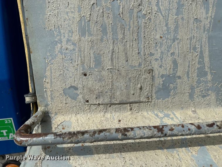 image for item NH9117 1997 Ford L9000 dump truck