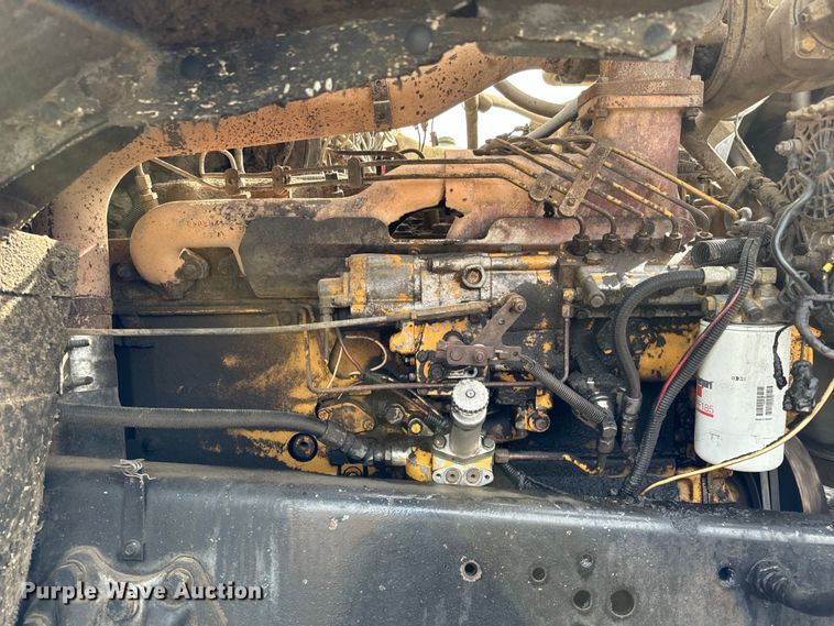 image for item NH9117 1997 Ford L9000 dump truck