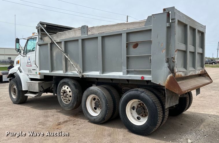 image for item NH9120 2007 Sterling L8500 dump truck